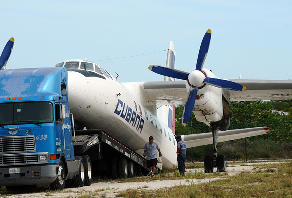 Cuban plane